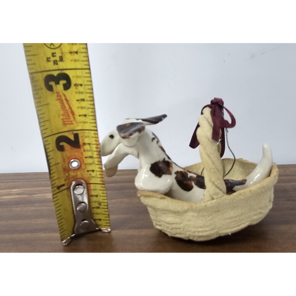 Vtg Artisan Pottery Whimsical Dachshund In A Basket Ornament Claire Barr Wilson - Picture 9 of 10